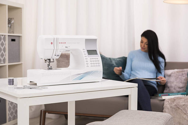 SINGER | Quantum Stylist 9960 Computerized Portable Sewing Machine with 600-Stitches Electronic Auto Pilot Mode